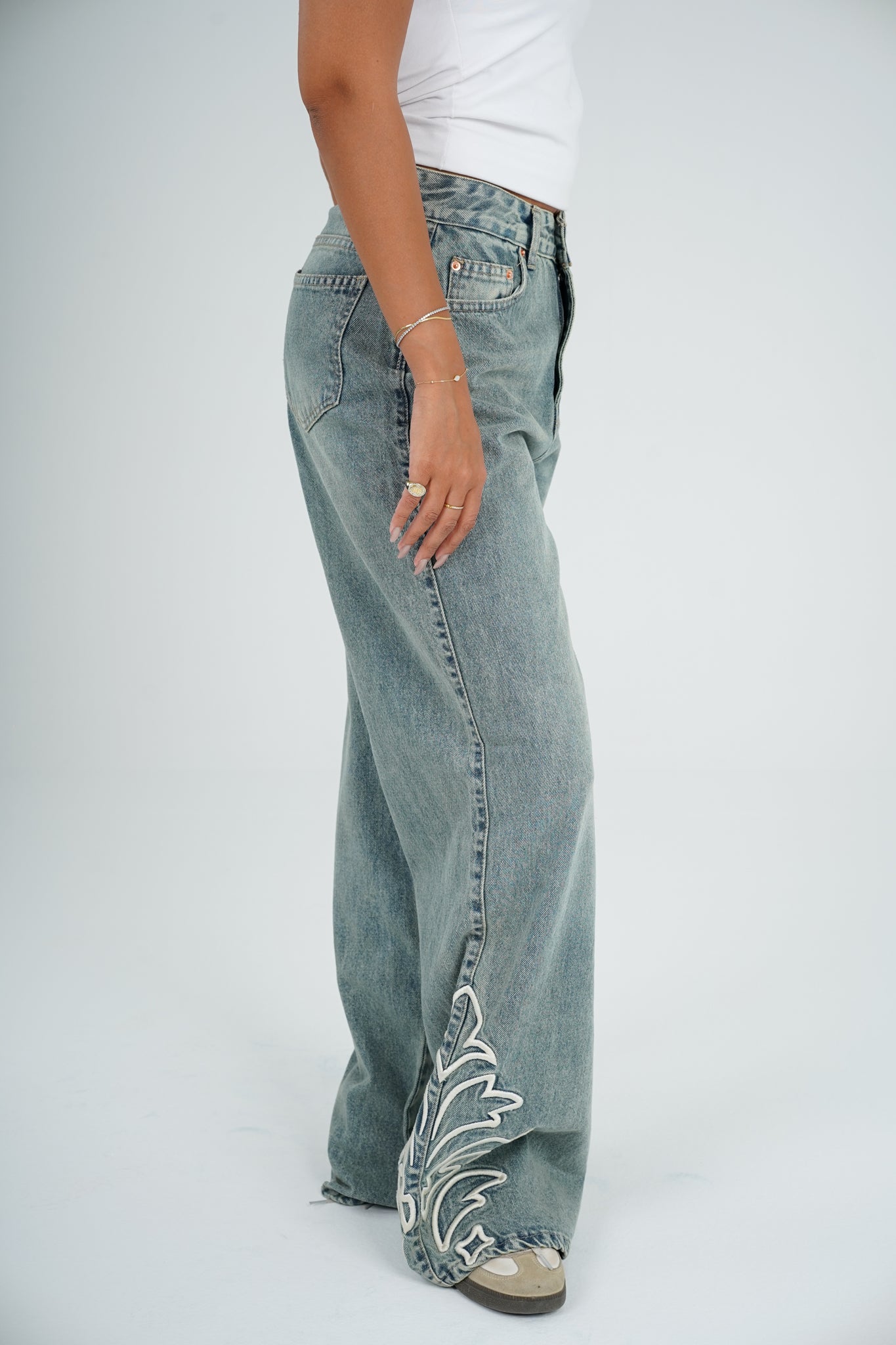 Wide leg down embroidery light Gray