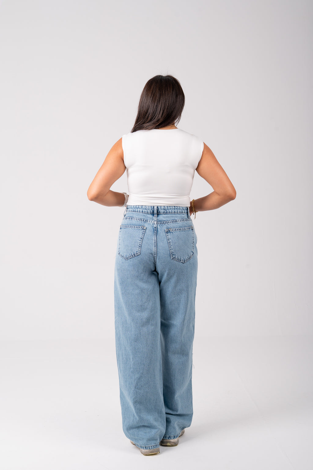 Wide leg jeans triangle cut light blue