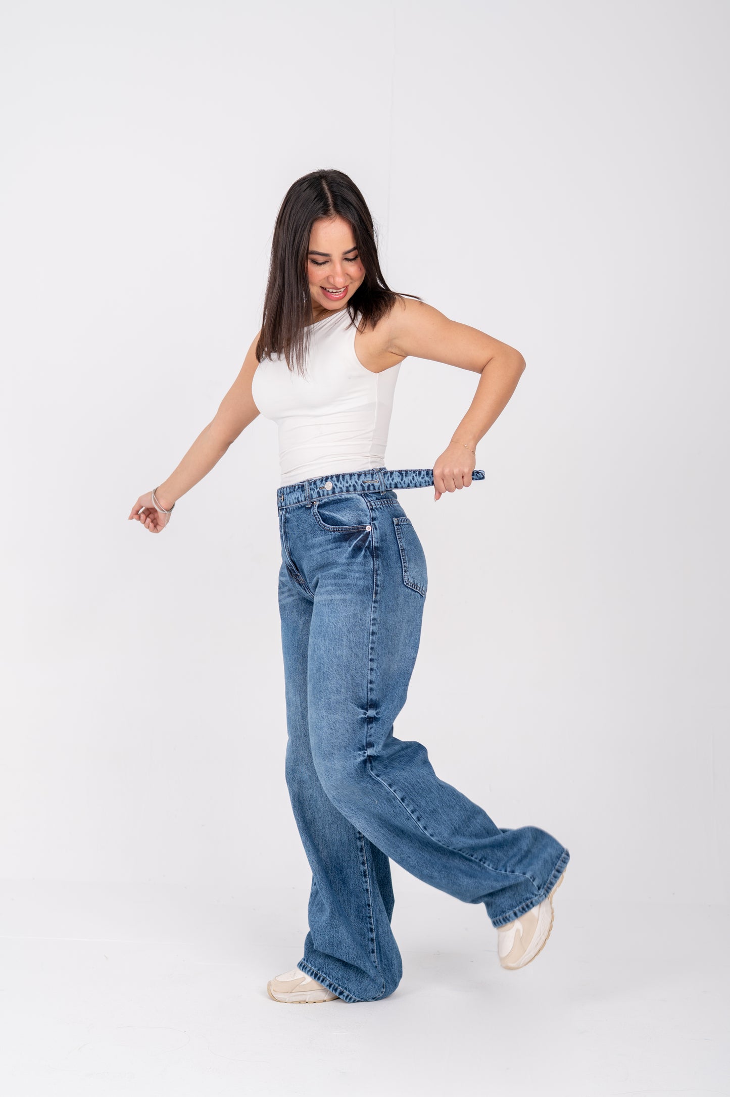 Wide leg jeans with attached belt dark blue