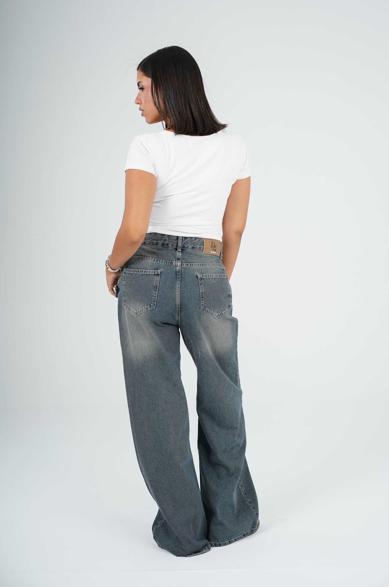 Cross belt wide leg jeans vintage washed