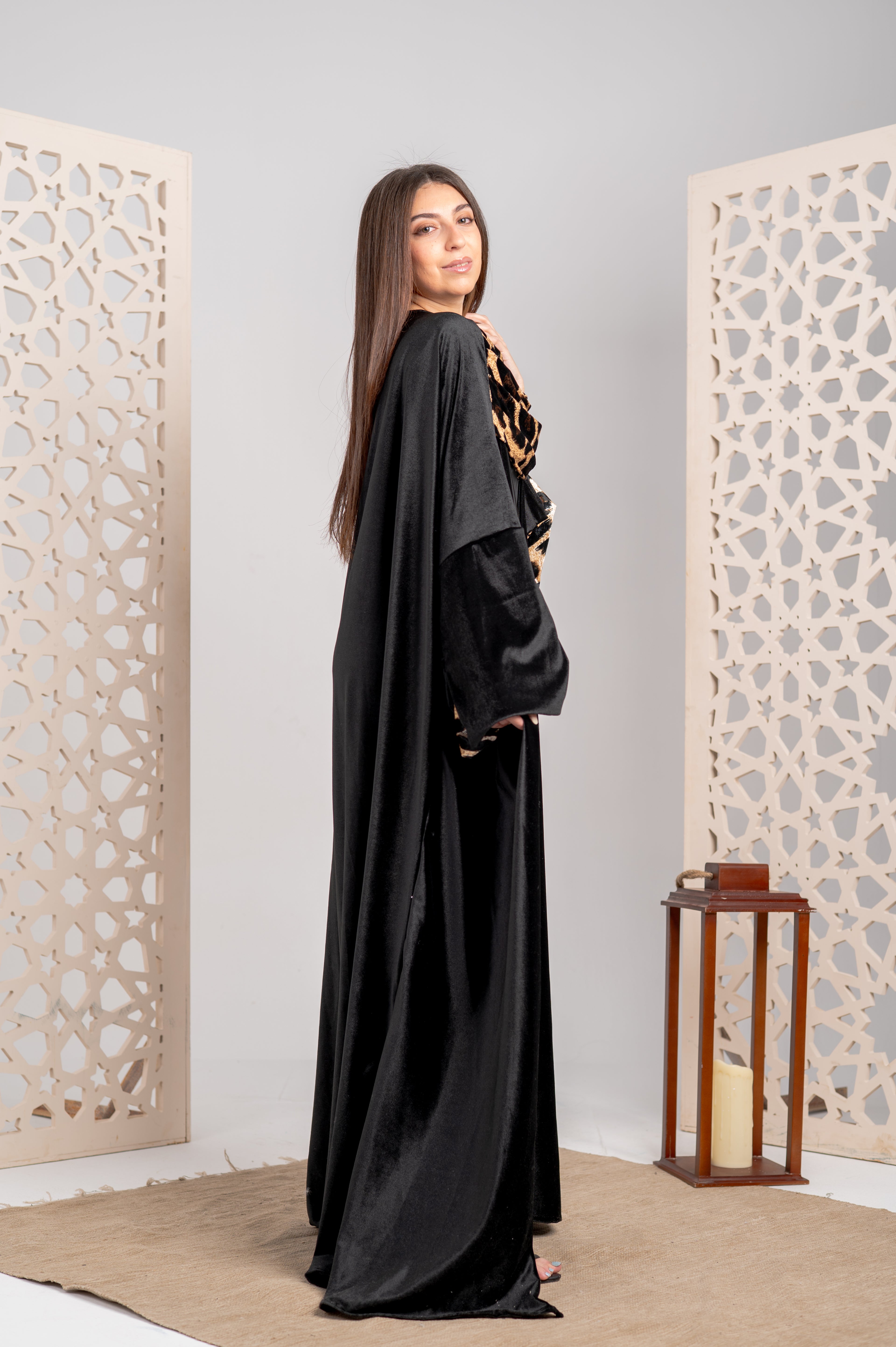 Velvet Long Cardigan with Tiger Scarf