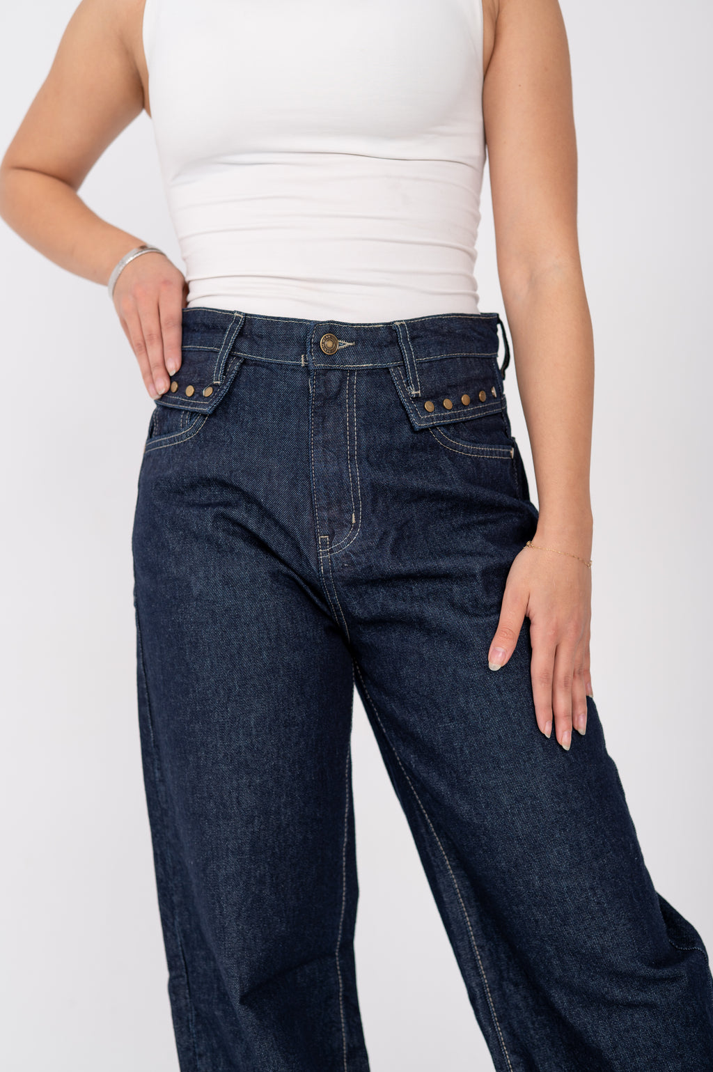 Folded waist wide leg jeans dark blue studded