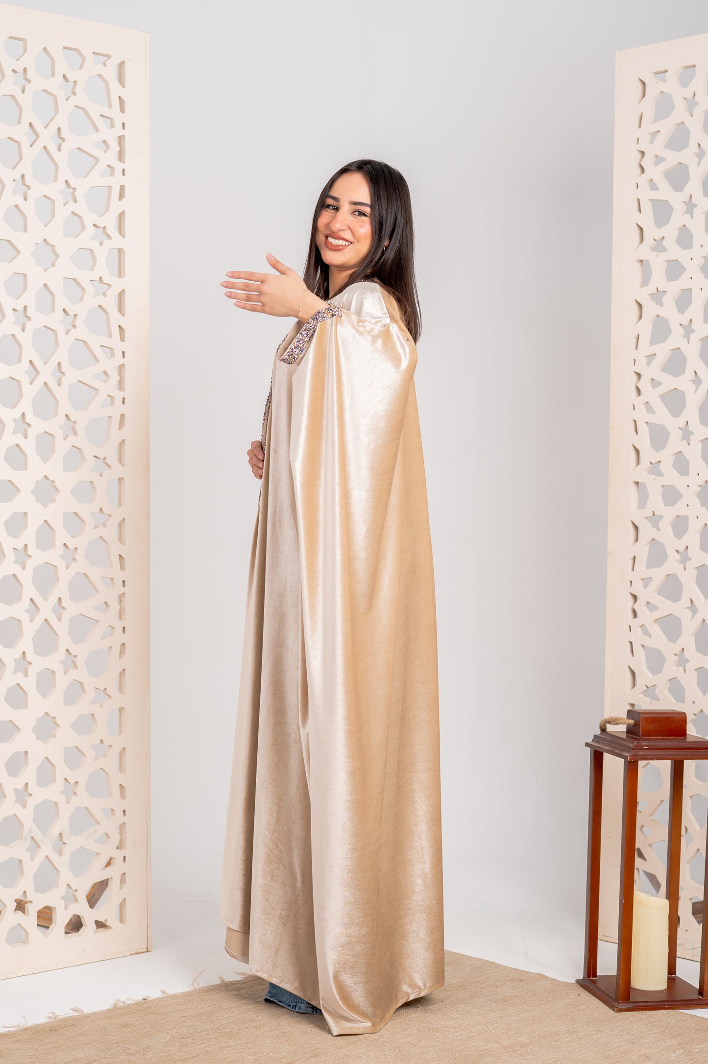 Elegant Velvet Cardigan beige  with Gelatin Trim