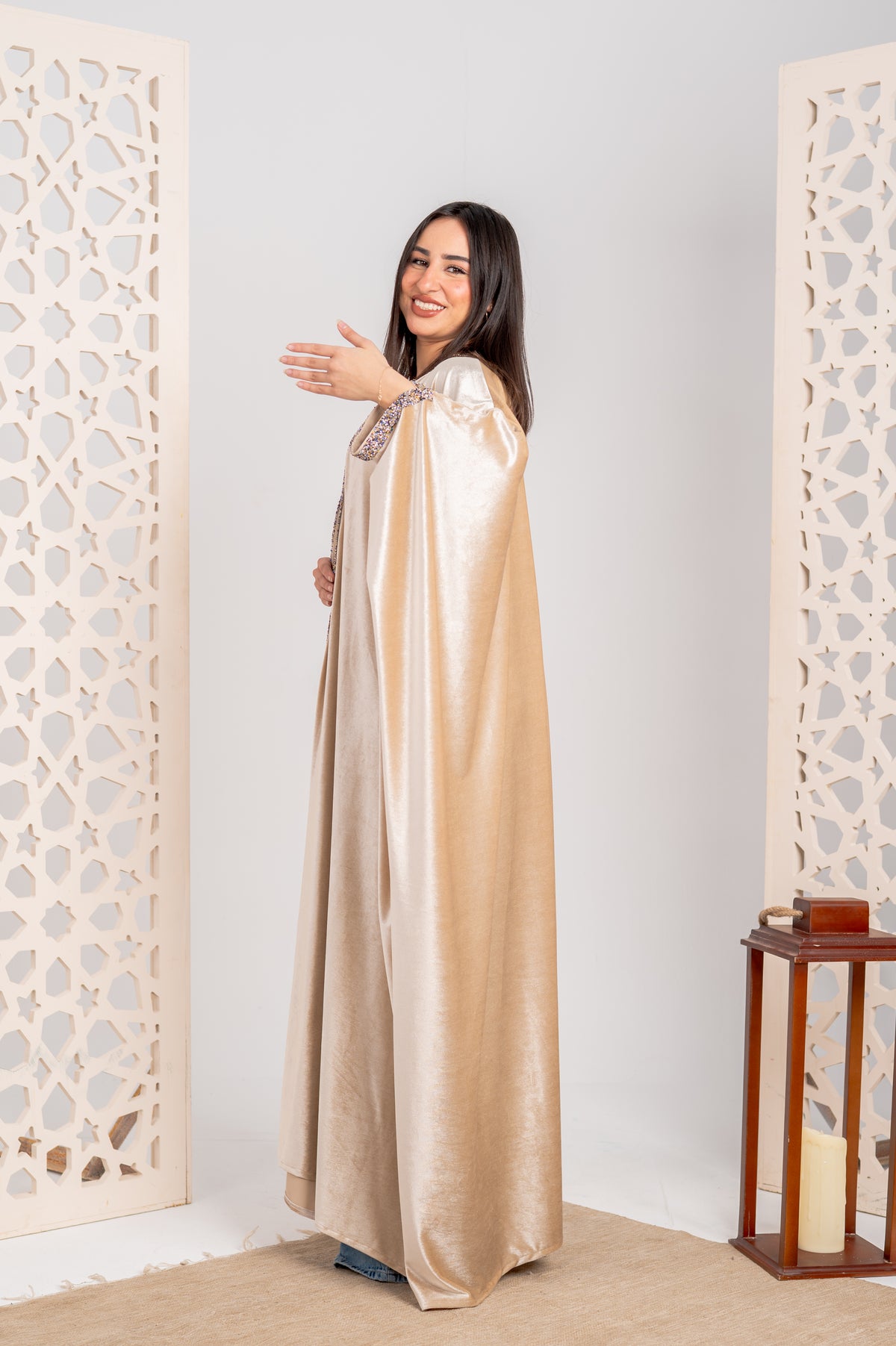 Elegant Velvet Cardigan beige  with Gelatin Trim