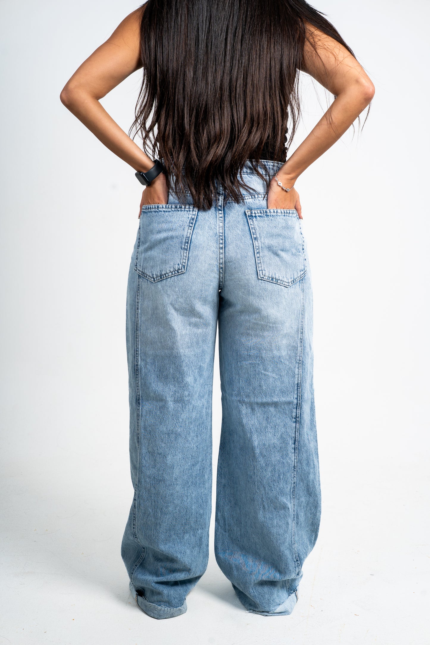 Slanted cut jeans light blue