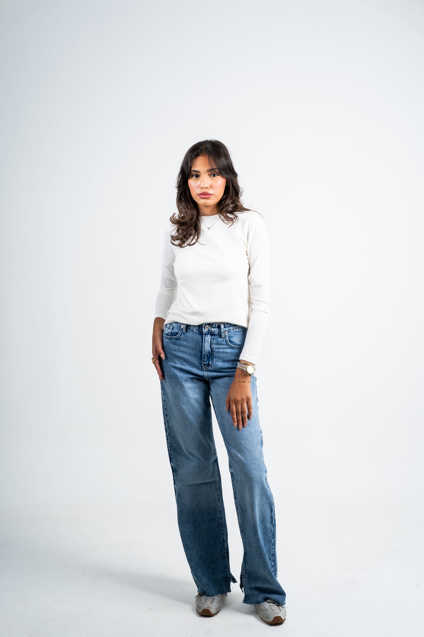 Side slit straight jeans mid blue