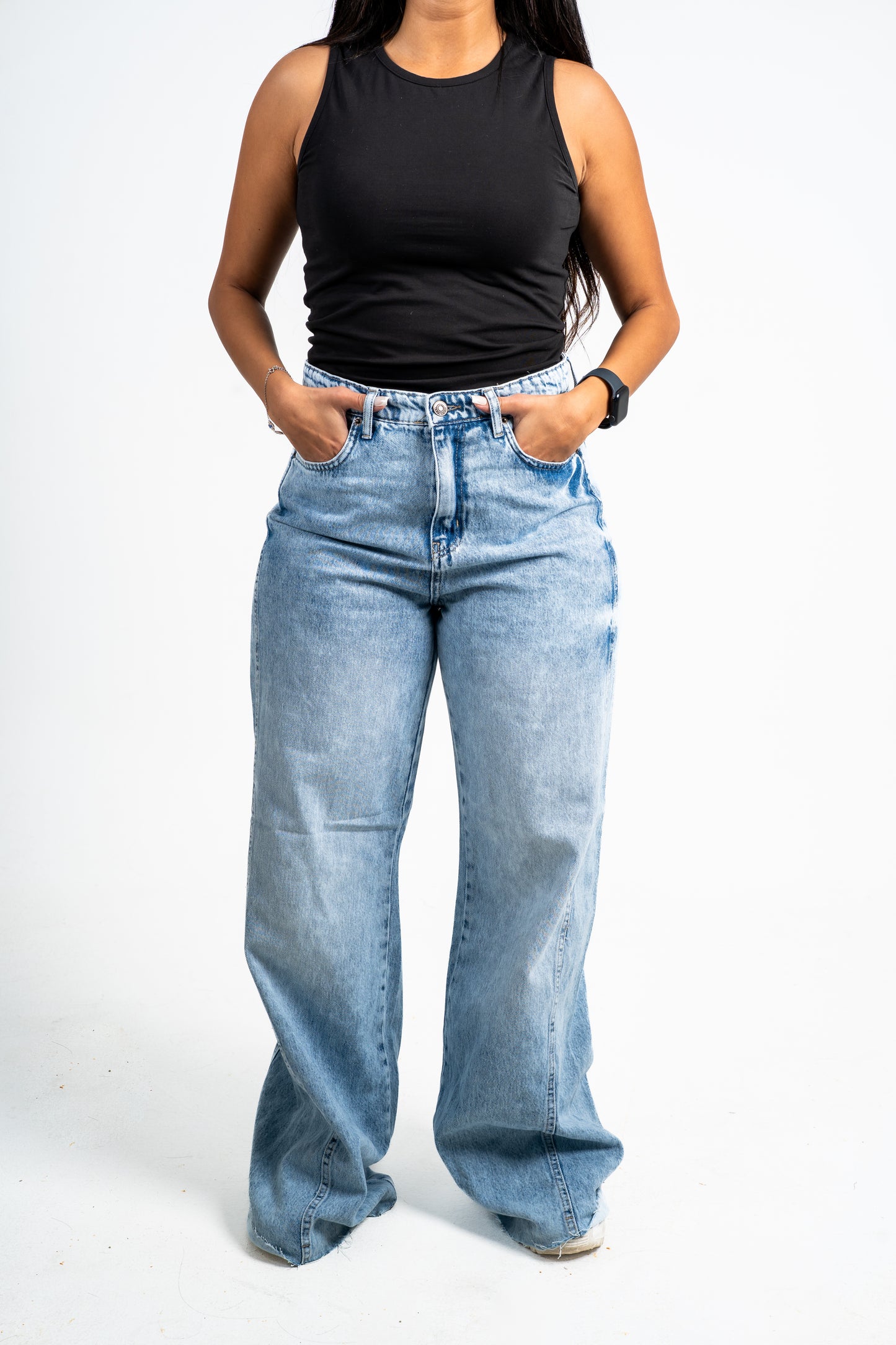 Slanted cut jeans light blue