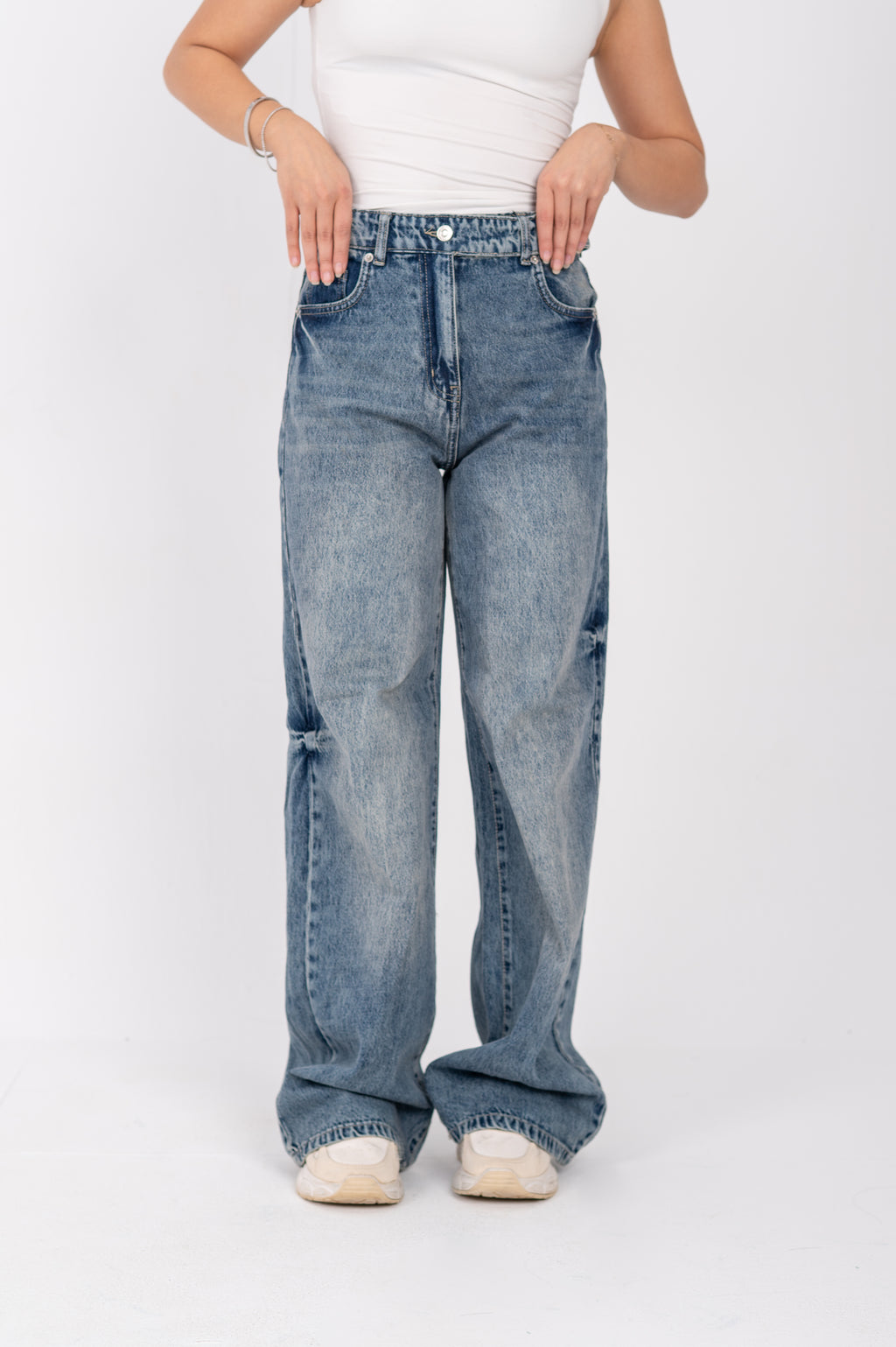 Wide leg jeans with attached belt mid blue washed