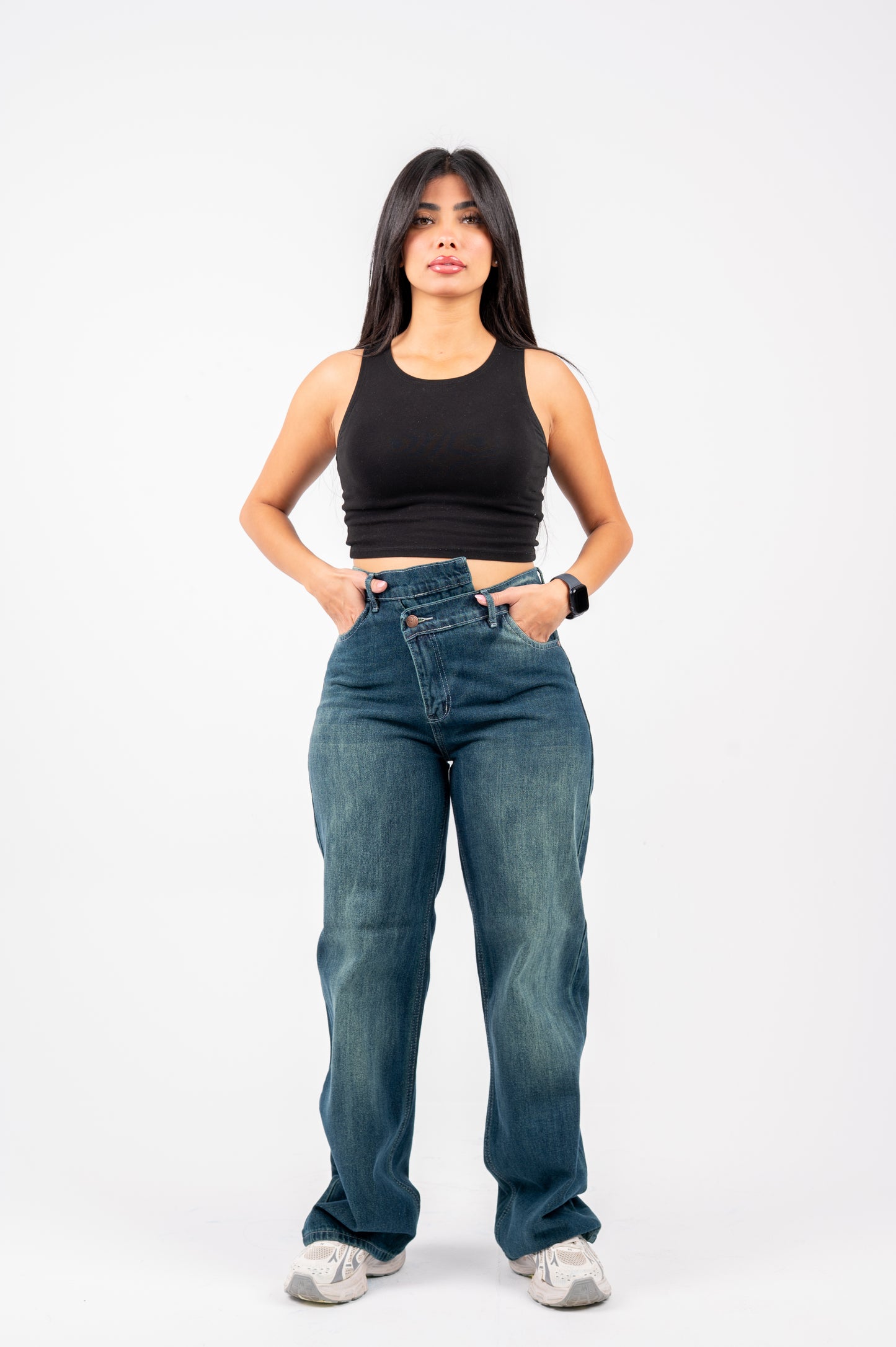 Slanted Waist mid blue washed